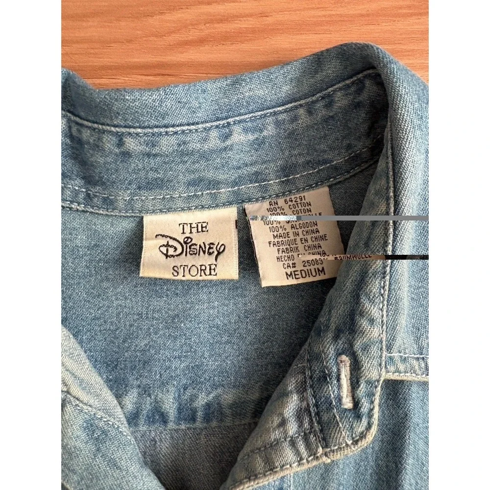 Vintage Disney Store Brand Winnie the Pooh Embroidered Denim Shirt Size Med 90's - Picture 3 of 5